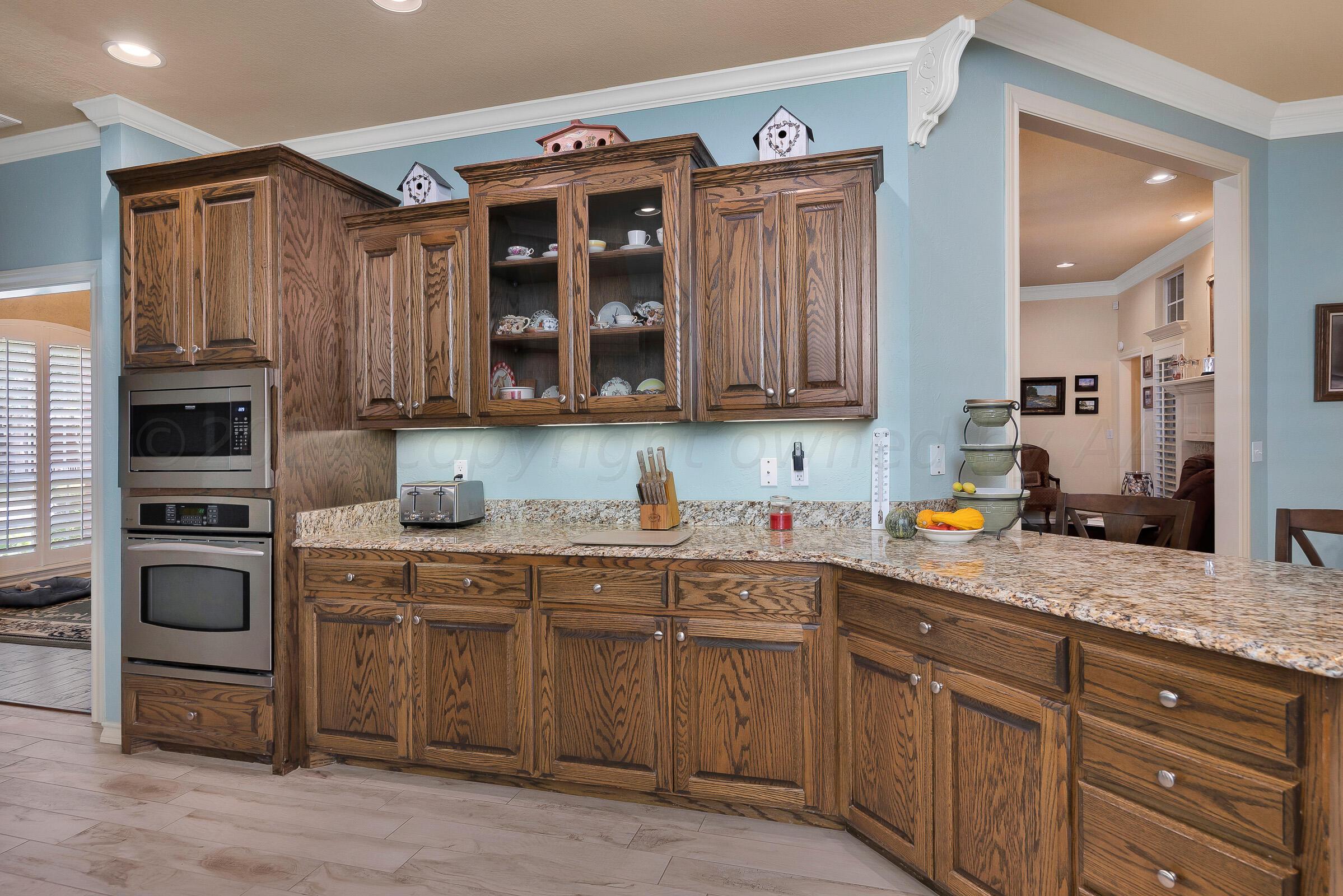 6012 Millie Place Amarillo, TX 79119 - Photo 4 of 27 011_Kitchen 3
