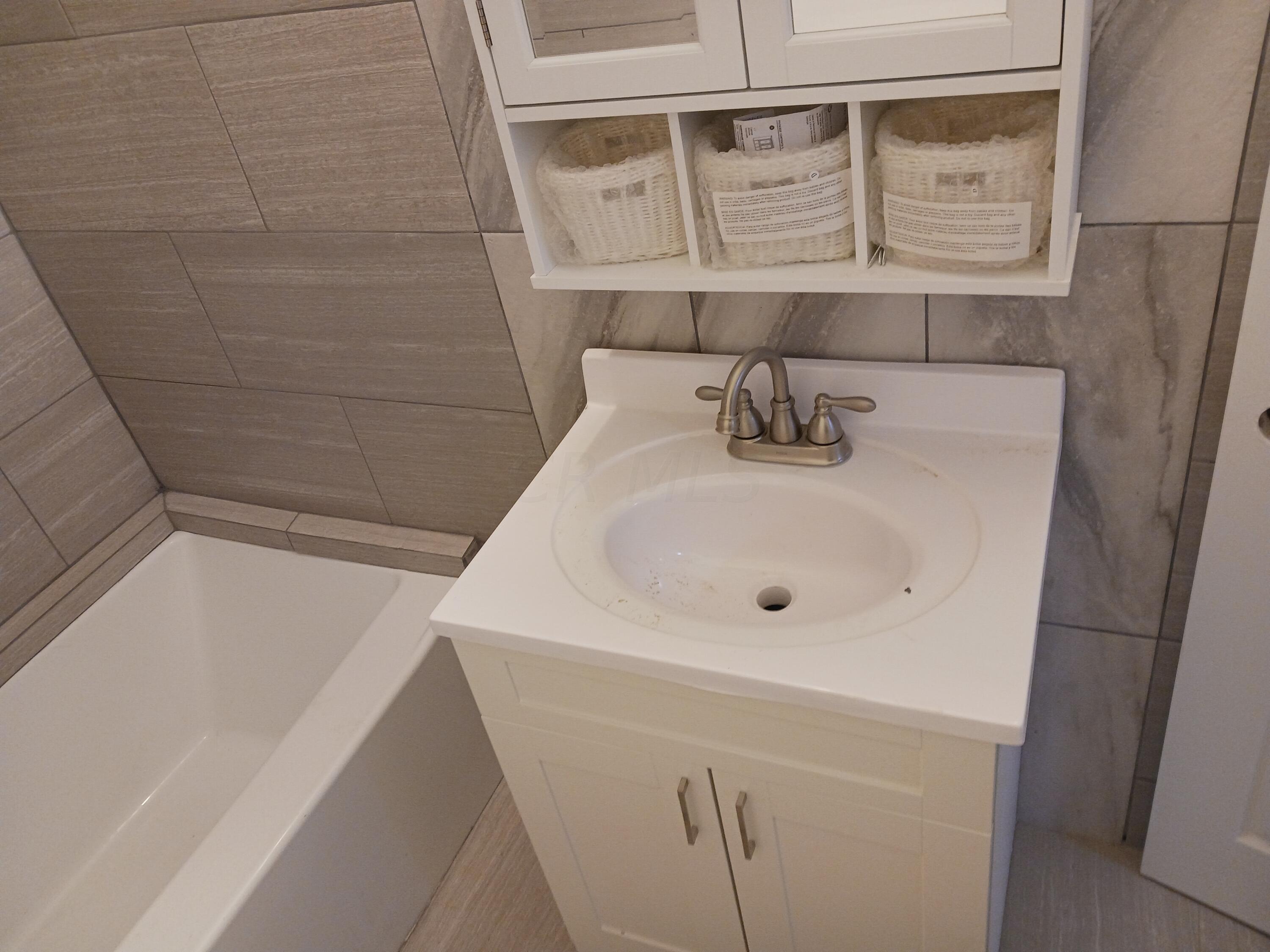 2026 Sale Road Columbus, OH 43224 - Photo 22 of 34 20230225_184420