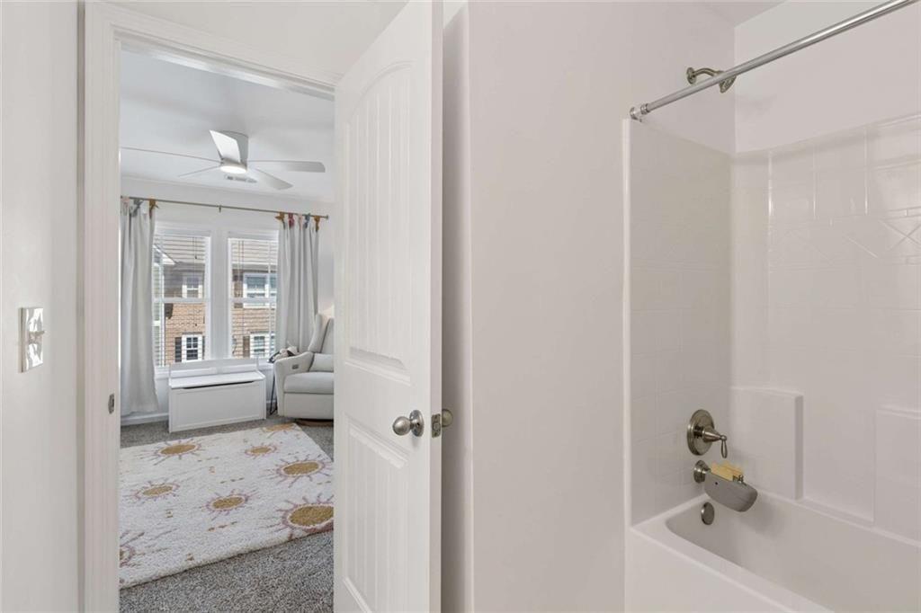 1326 Kingston Trail Decatur, GA 30033 - Photo 31 of 47