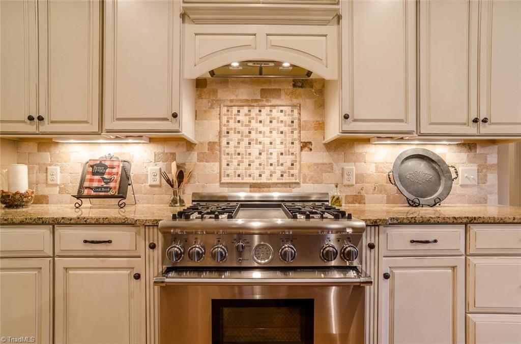 7504 Hearthridge Court Oak Ridge, NC 27310 - Photo 15 of 30 Gallery Image 15