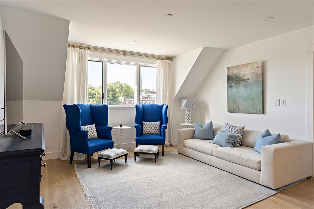 65 Chelsea Street, Unit 403 Boston, MA 02129 - Photo 2 of 17