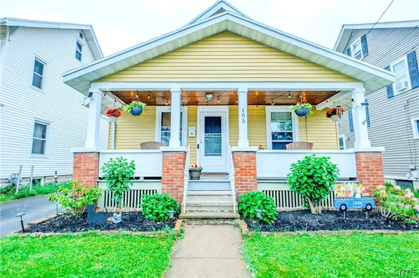 $189,900 | 105 Dryden Avenue, Utica, NY 13502