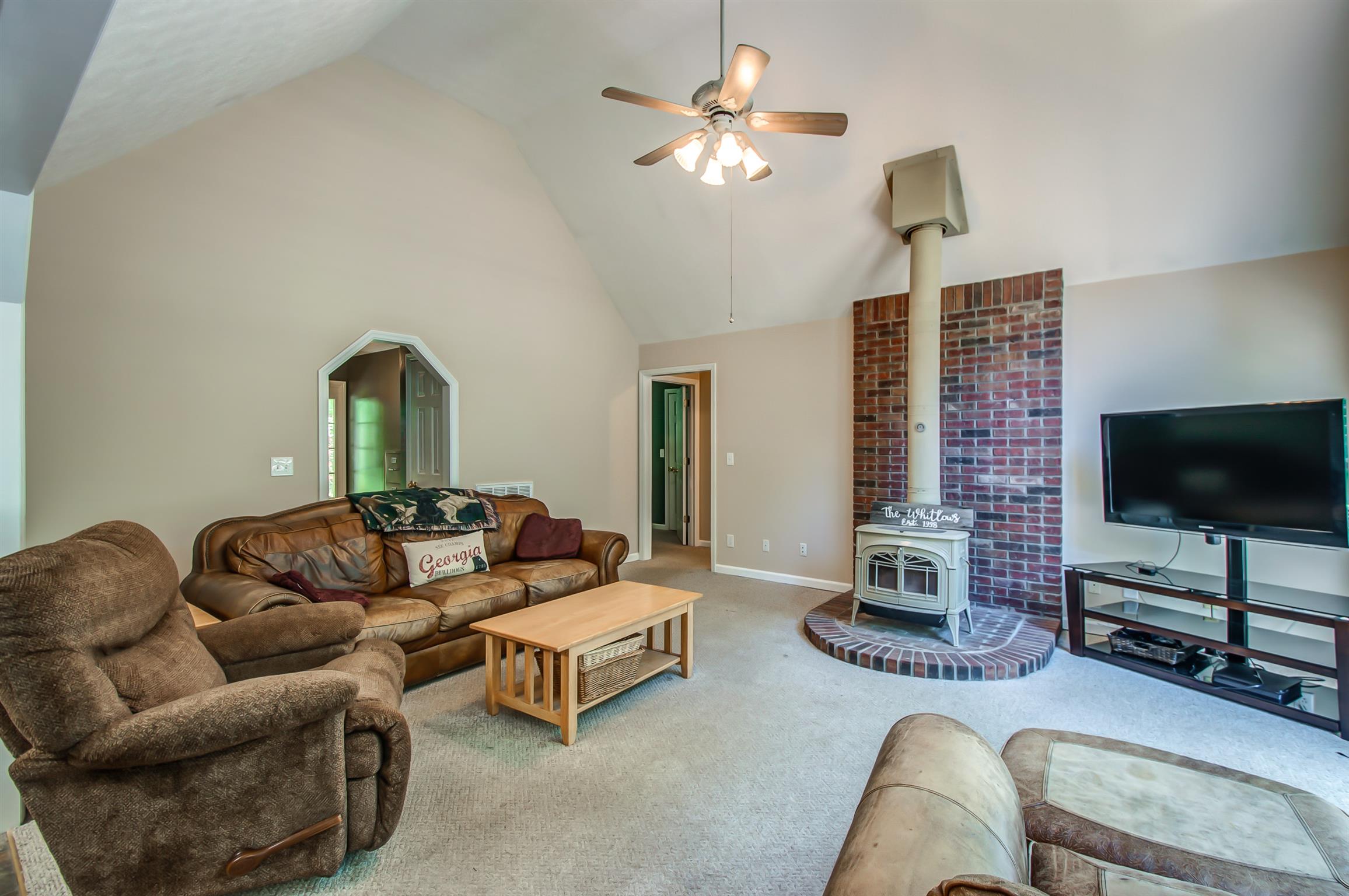 656 Overhead Bridge Road Hampshire, TN 38461 - Photo 11 of 28 Gallery Image 11