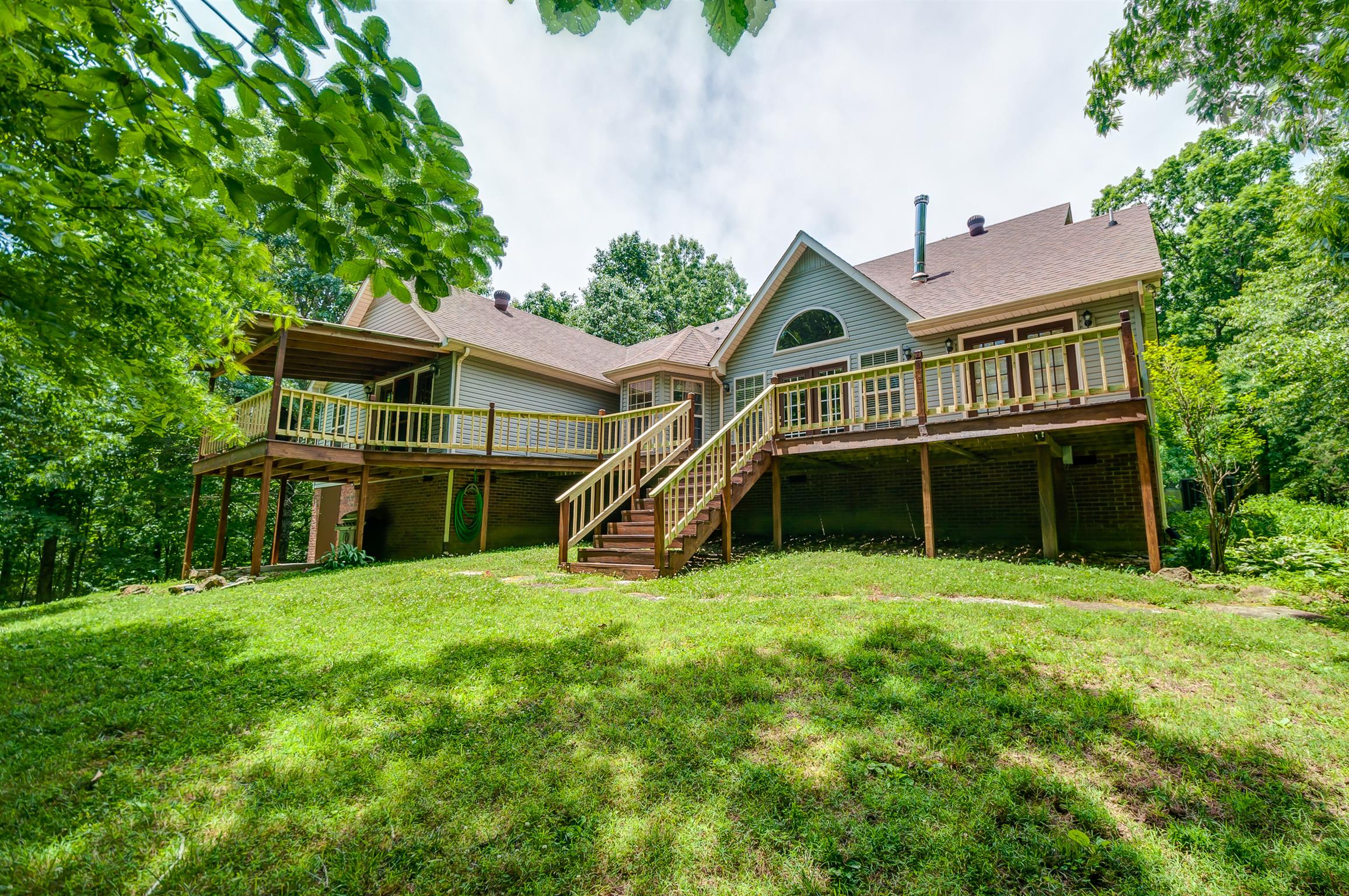 656 Overhead Bridge Road Hampshire, TN 38461 - Photo 3 of 28 Gallery Image 3