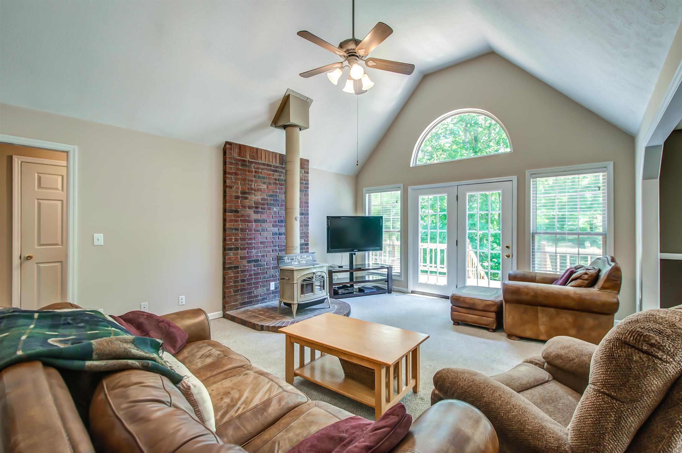 656 Overhead Bridge Road Hampshire, TN 38461 - Photo 9 of 28 Gallery Image 9