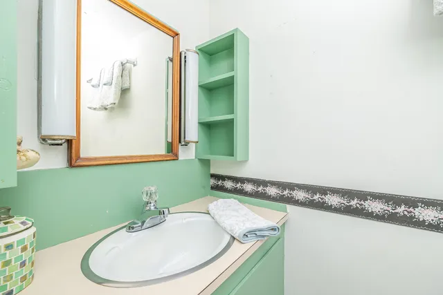 $985,000 | 17 Barbour Farm Road, Stonington, ME 04681