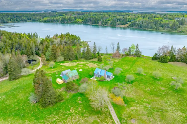 $985,000 | 17 Barbour Farm Road, Stonington, ME 04681