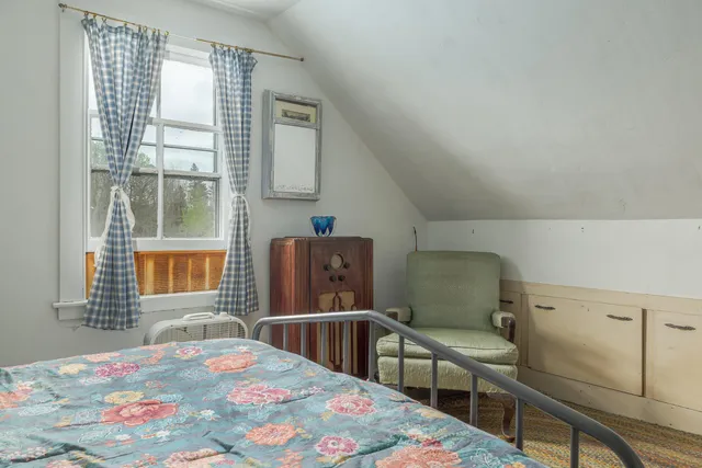 $985,000 | 17 Barbour Farm Road, Stonington, ME 04681