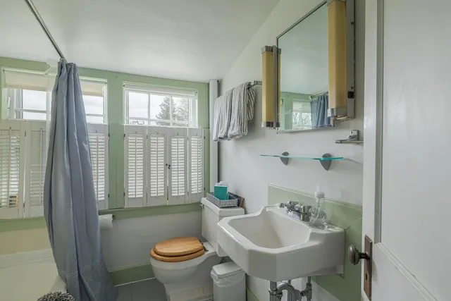 $985,000 | 17 Barbour Farm Road, Stonington, ME 04681