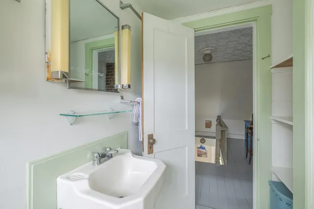 $985,000 | 17 Barbour Farm Road, Stonington, ME 04681