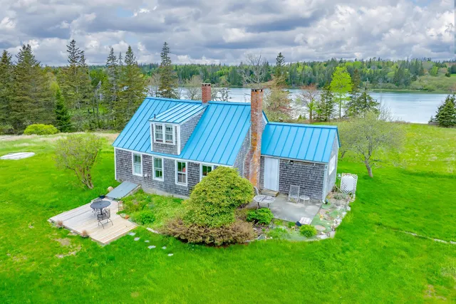 $985,000 | 17 Barbour Farm Road, Stonington, ME 04681