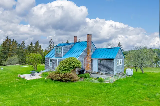 $985,000 | 17 Barbour Farm Road, Stonington, ME 04681