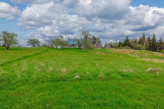 $985,000 | 17 Barbour Farm Road, Stonington, ME 04681