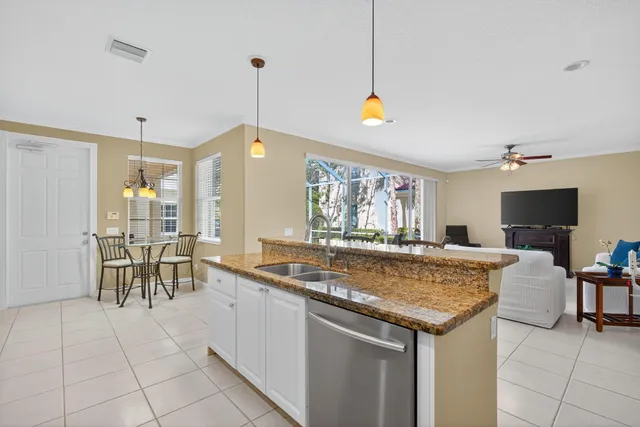 $1,399,999 | 3518 Community Drive, Jupiter, FL 33458
