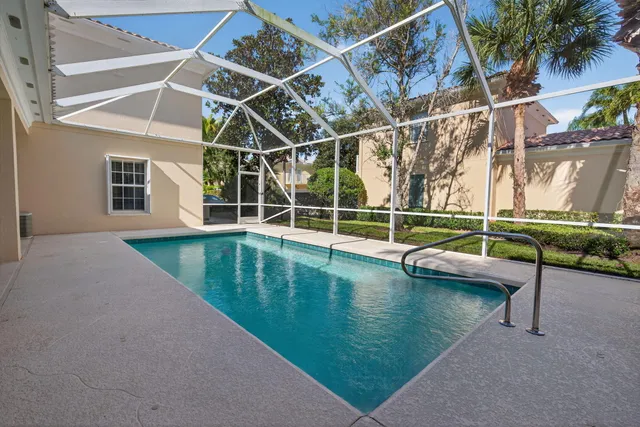 $1,399,999 | 3518 Community Drive, Jupiter, FL 33458