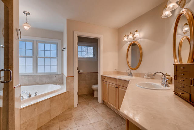 300 Herrick Road Riverside, IL 60546 - Photo 22 of 38