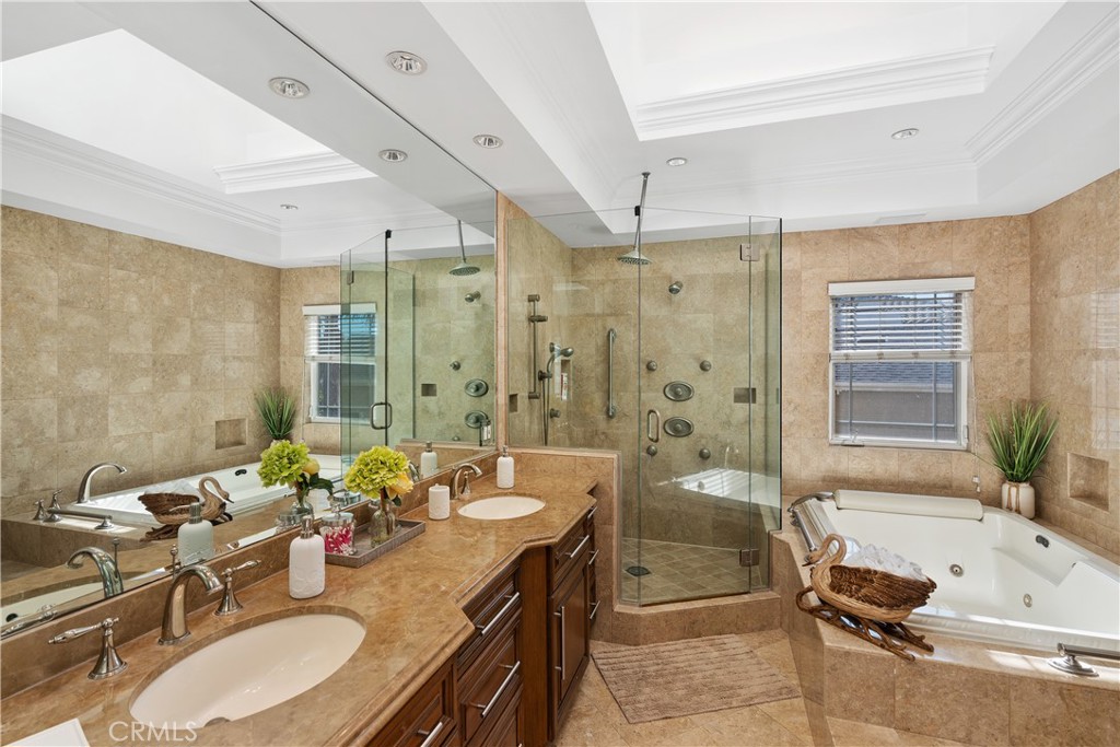 7901 Berger Avenue Playa del Rey, CA 90293 - Photo 40 of 67 Master bathroom