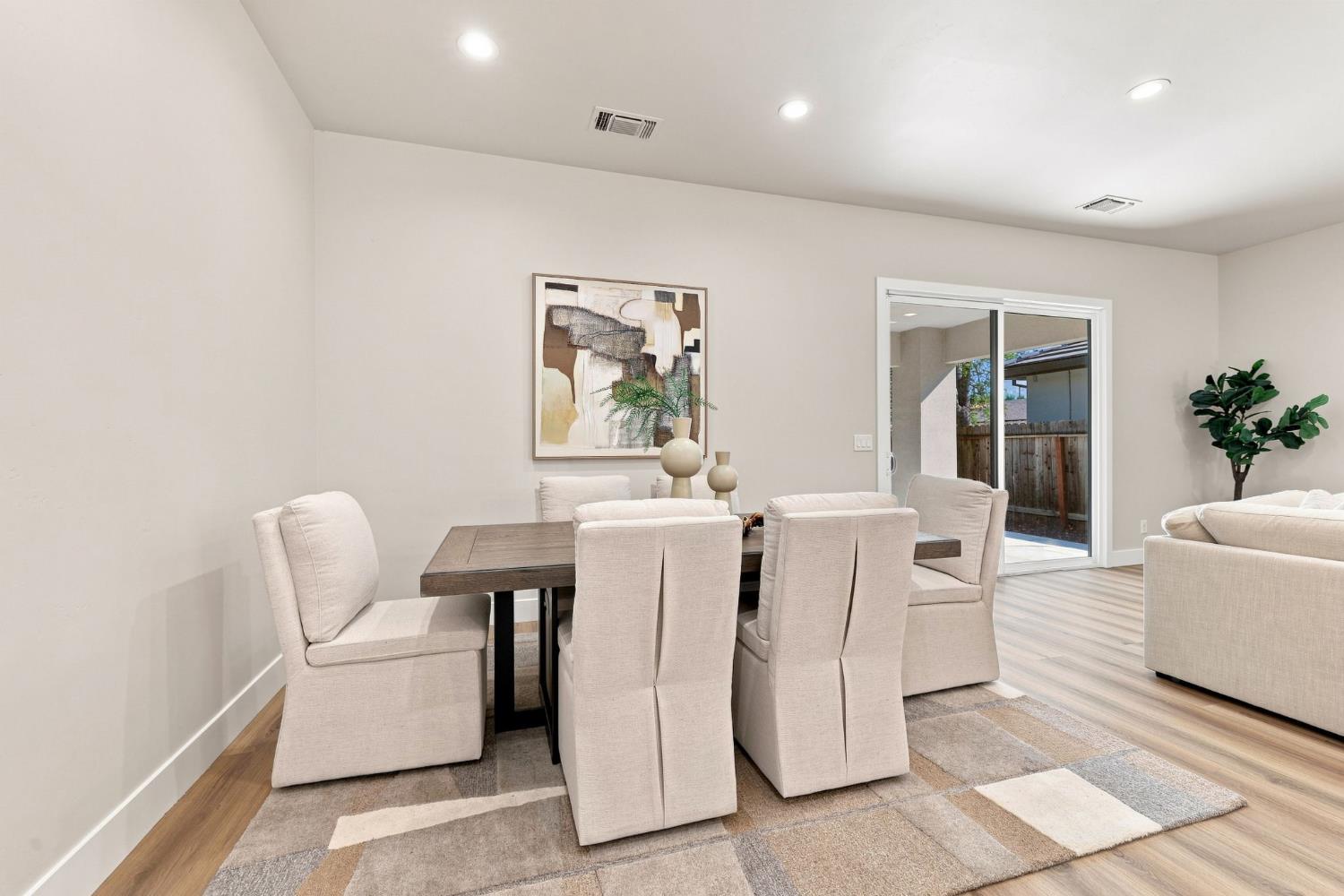 5027 Engle Road Carmichael, CA 95608 - Photo 16 of 71 Gallery Image 16