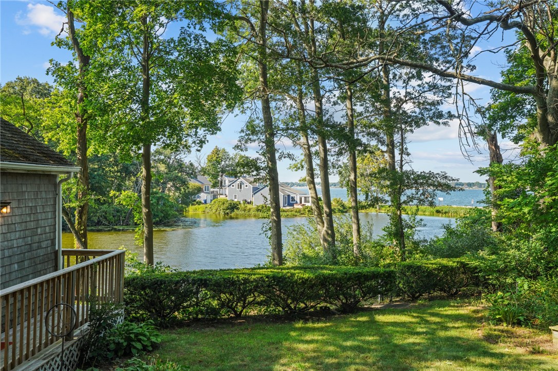 41 Rosedale Road Warwick, RI 02818 - Photo 4 of 40