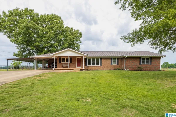 $260,000 | 687 County Road 517, Anderson, AL 35610