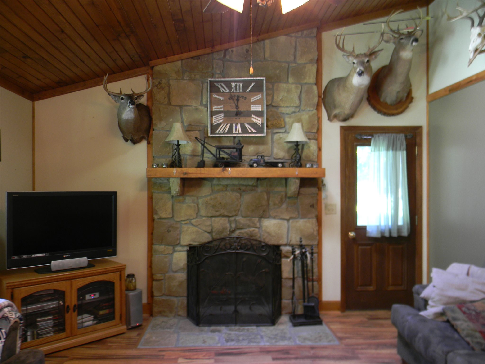 9720 Lehman Road Worthington, IN 47471 - Photo 12 of 36 Gallery Image 12