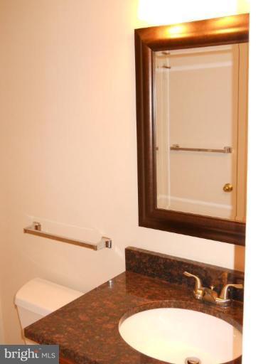 109 West Conway Street, Unit R Baltimore, MD 21201 - Photo 11 of 24 Bath #1