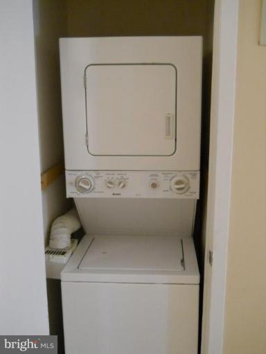109 West Conway Street, Unit R Baltimore, MD 21201 - Photo 9 of 24 Laundry Area 1