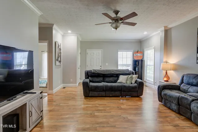 $339,999 | 3039 Rocky Springs Road, Piney Flats, TN 37686