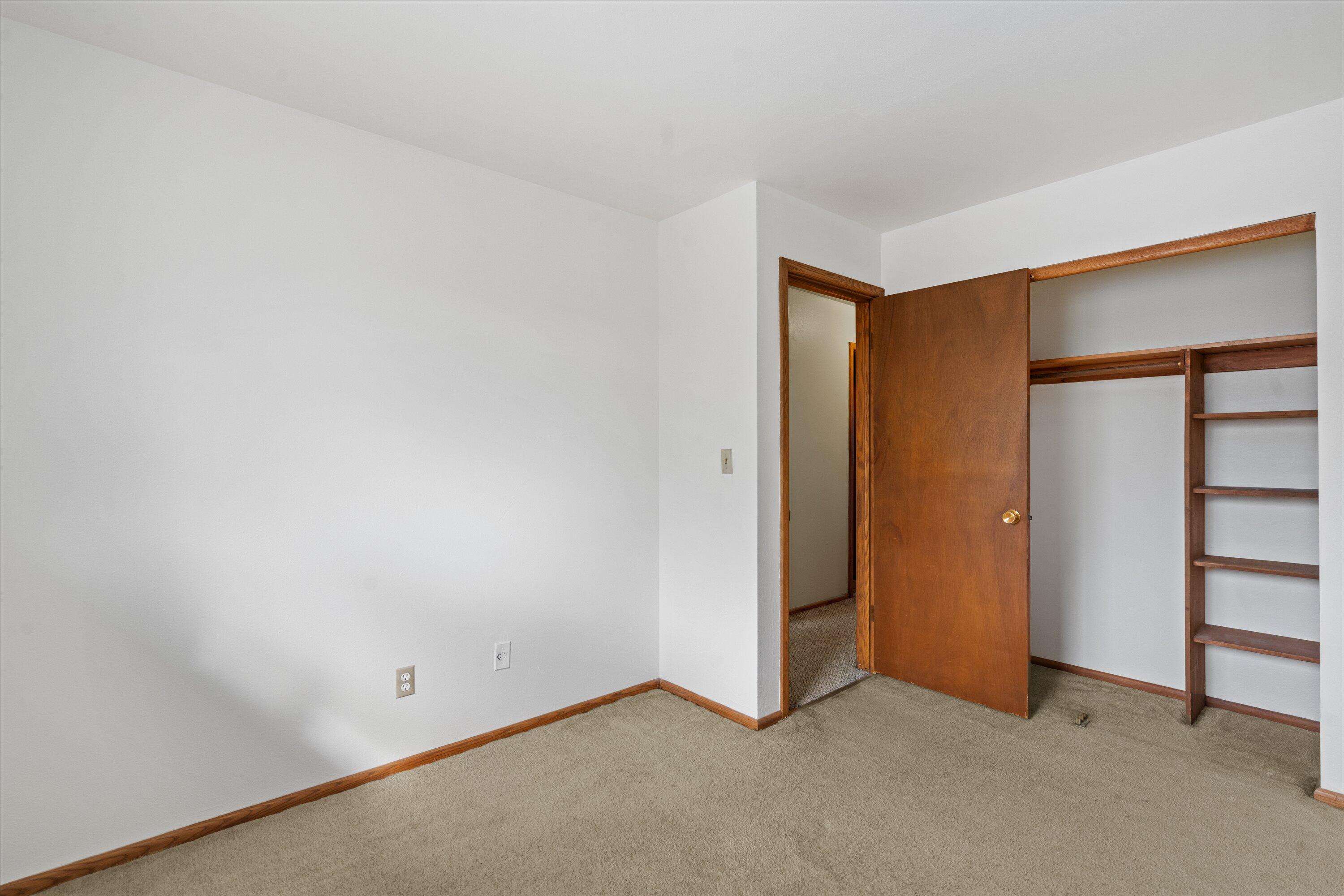 9903 Beloit Road, Unit F10 Milwaukee, WI 53227 - Photo 20 of 30 20-3rd Bedroom