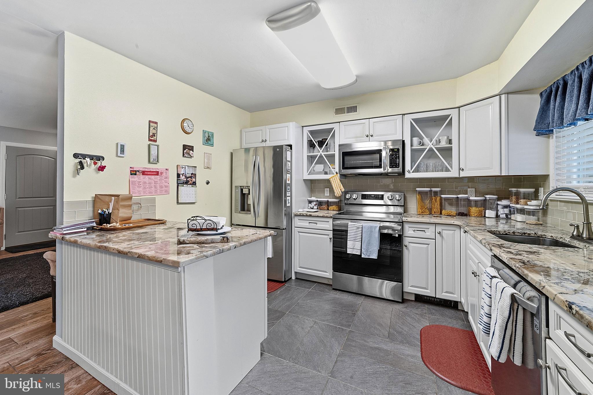 491A Delair Road Monroe Township, NJ 08831 - Photo 9 of 22