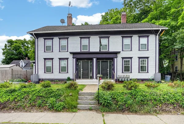 $899,000 | 190-192 Main Street, Maynard, MA 01754