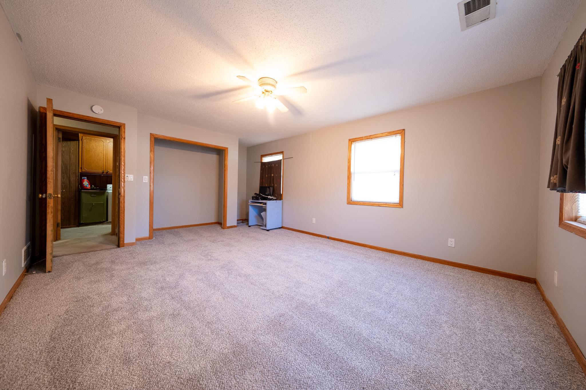 6620 Oakland Avenue South Richfield, MN 55423 - Photo 17 of 27