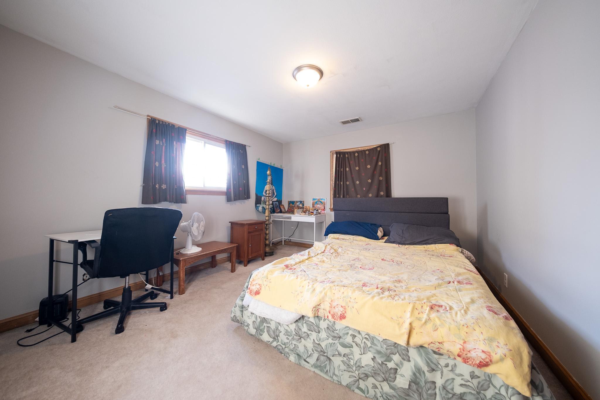 6620 Oakland Avenue South Richfield, MN 55423 - Photo 19 of 27