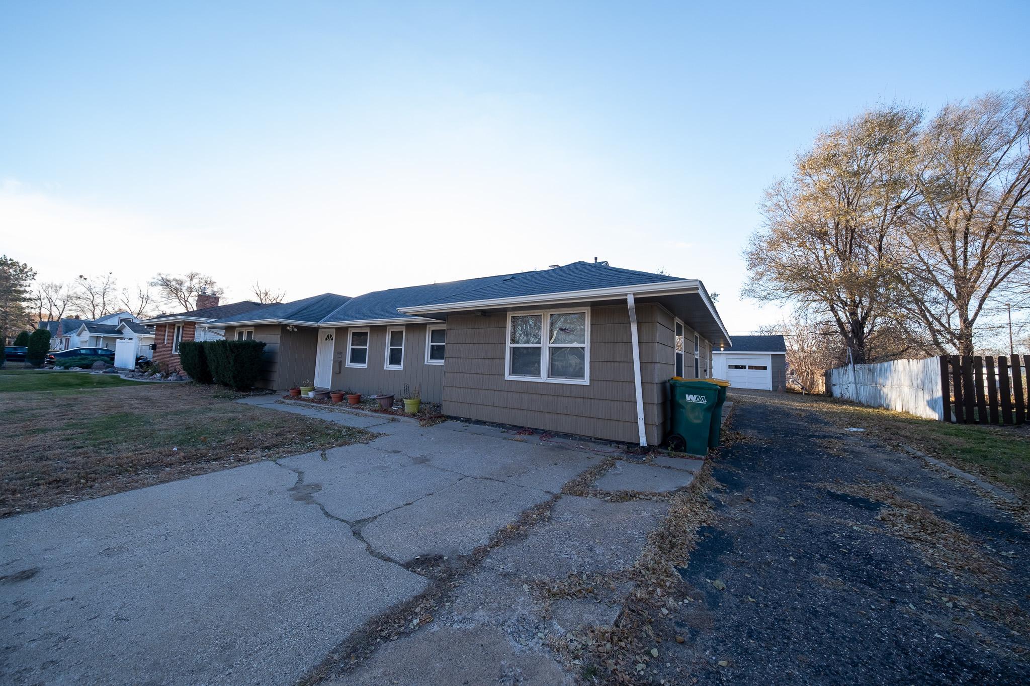 6620 Oakland Avenue South Richfield, MN 55423 - Photo 25 of 27