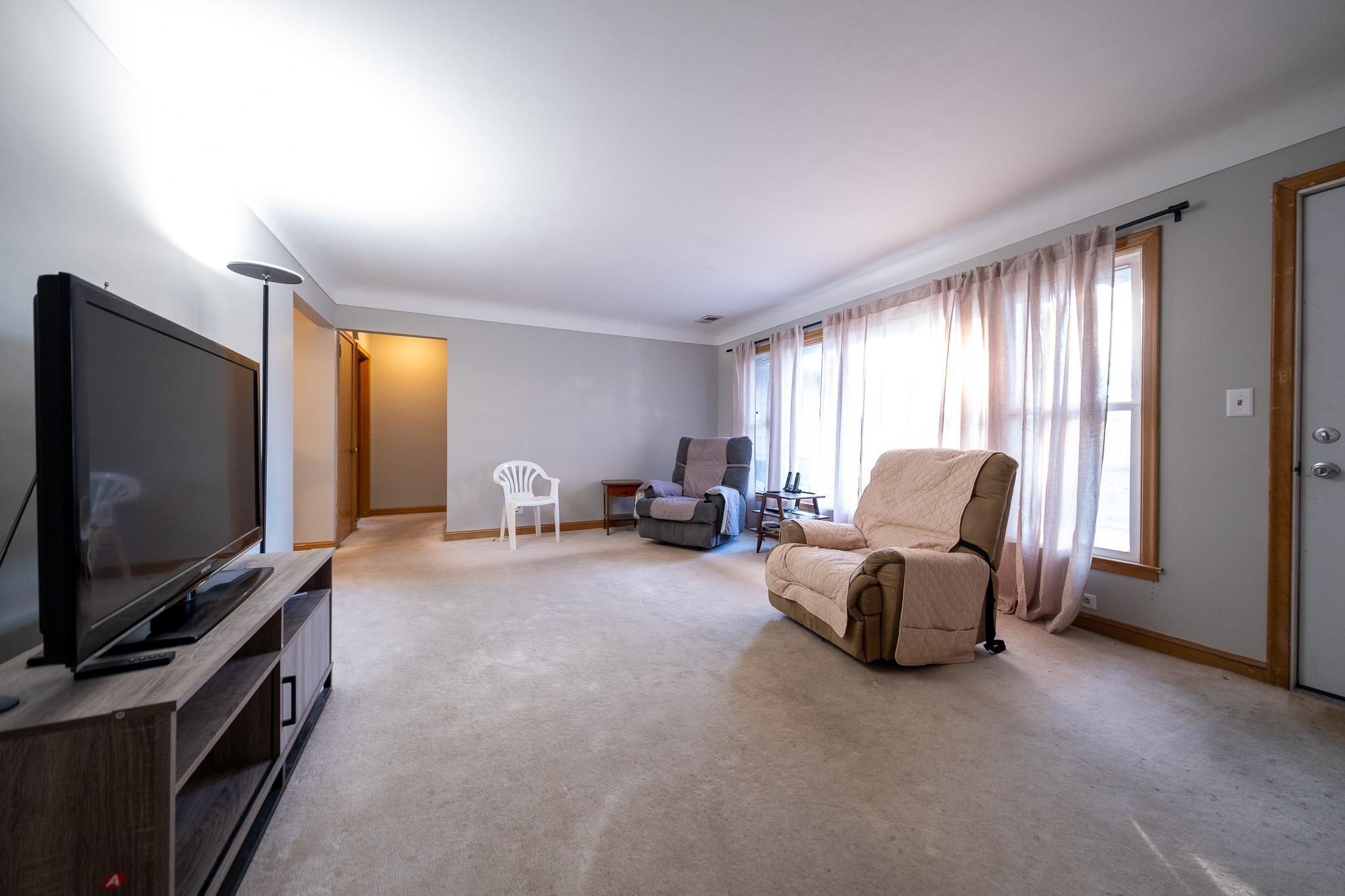 6620 Oakland Avenue South Richfield, MN 55423 - Photo 6 of 27