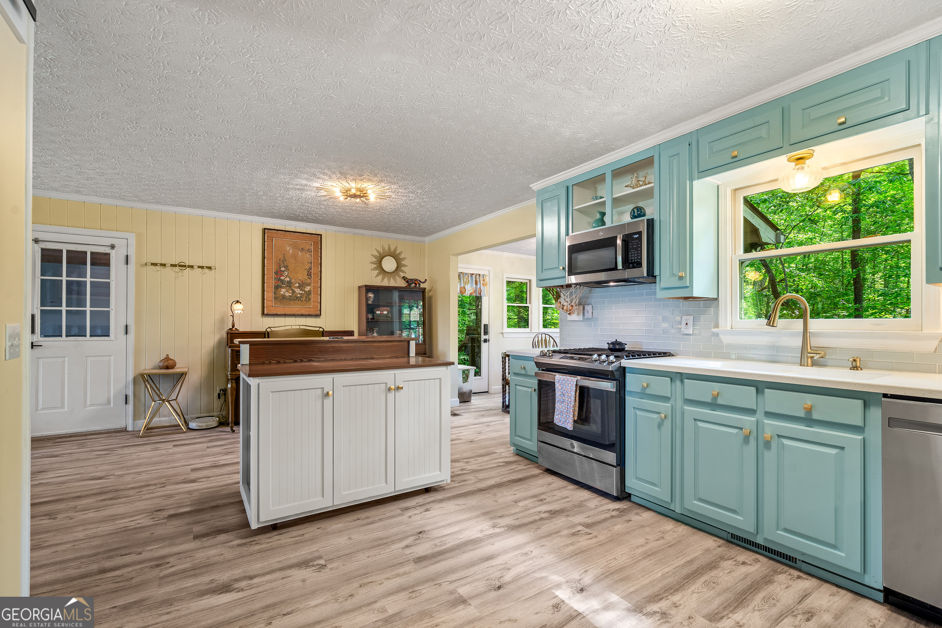 534 Mountainside Drive Rabun Gap, GA 30568 - Photo 7 of 62