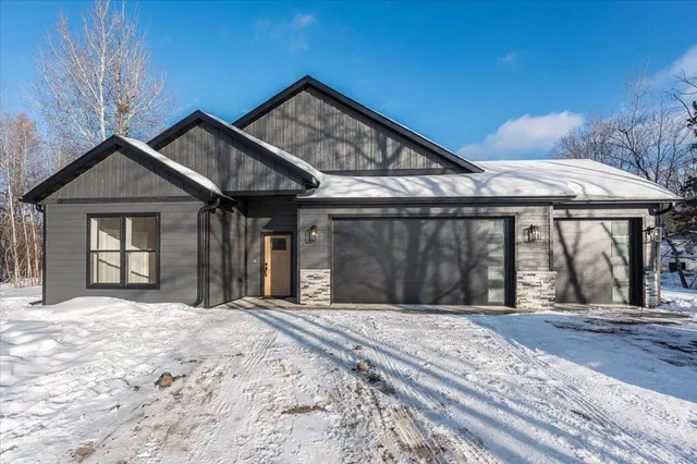 $659,900 | 404 Barbara Circle, Cloquet, MN 55720