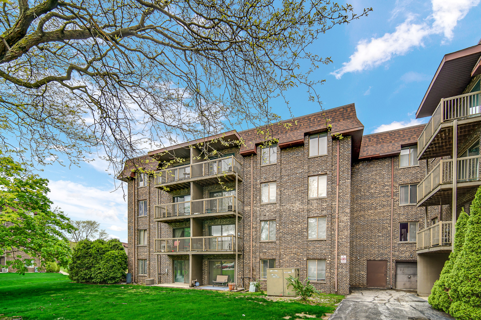 820 Elder Road, Unit C413 Homewood, IL 60430 - Photo 3 of 21 Gallery Image 3