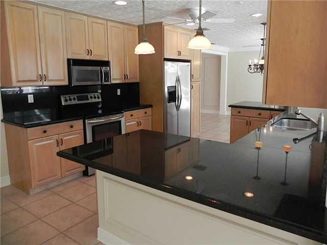 1 West High Point Road Sewall's Point, FL 34996 - Photo 2 of 20 Gallery Image 2