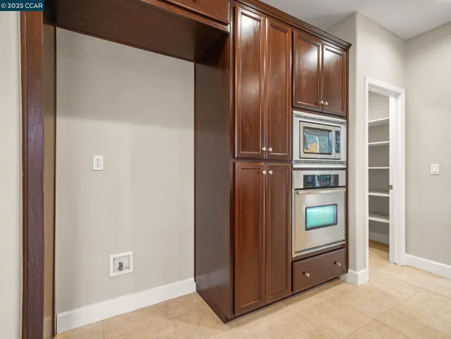 $940,000 | 929 Painted Shore Court, Oakley, CA 94561