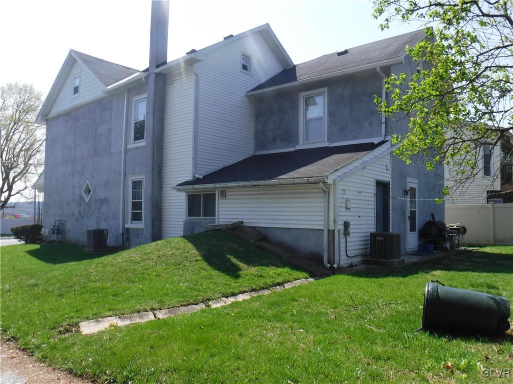 964 Catasauqua Road Whitehall, PA 18052 - Photo 6 of 30 Gallery Image 6