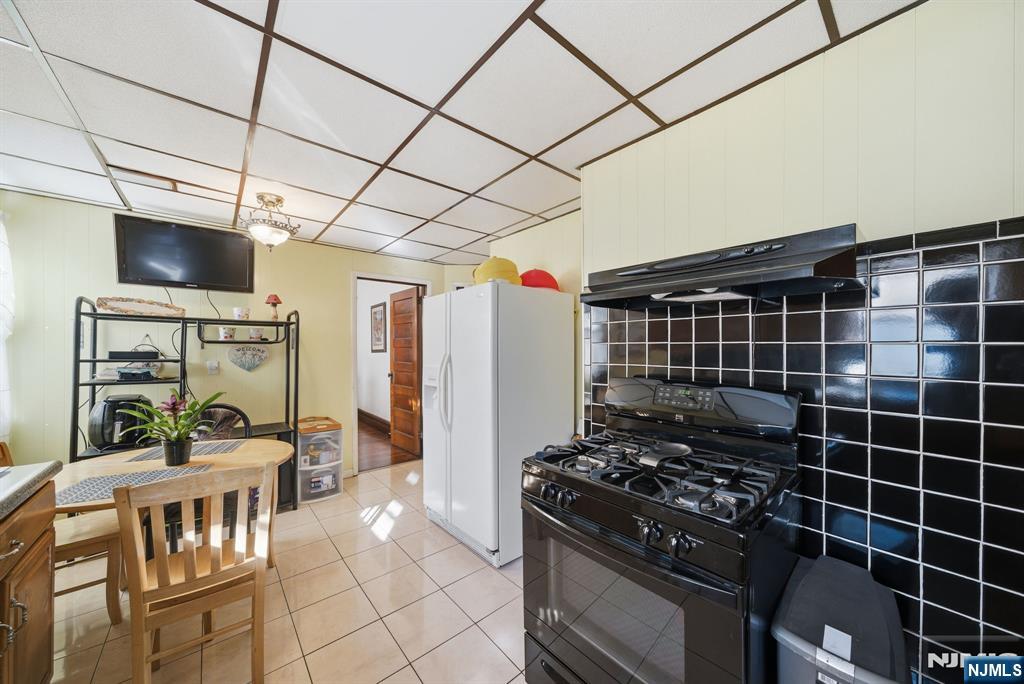 228 Duane Street Orange, NJ 07050 - Photo 17 of 42