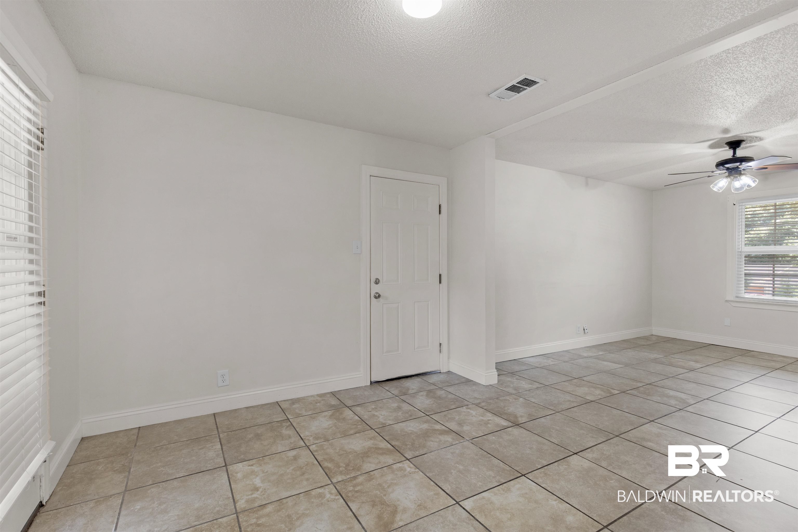 5524 Overlook Road Mobile, AL 36618 - Photo 8 of 21