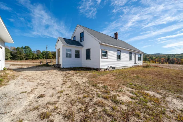 $949,000 | 120 Deering Center Road, Deering, NH 03244