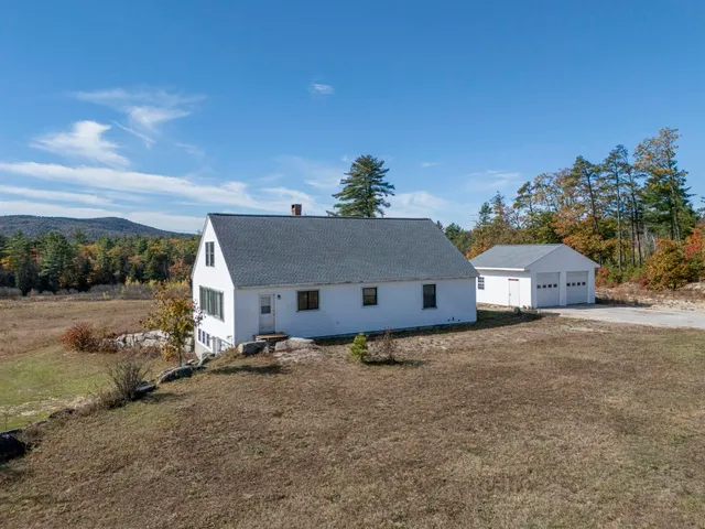 $949,000 | 120 Deering Center Road, Deering, NH 03244
