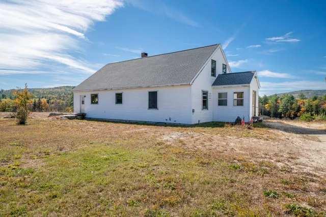 $949,000 | 120 Deering Center Road, Deering, NH 03244