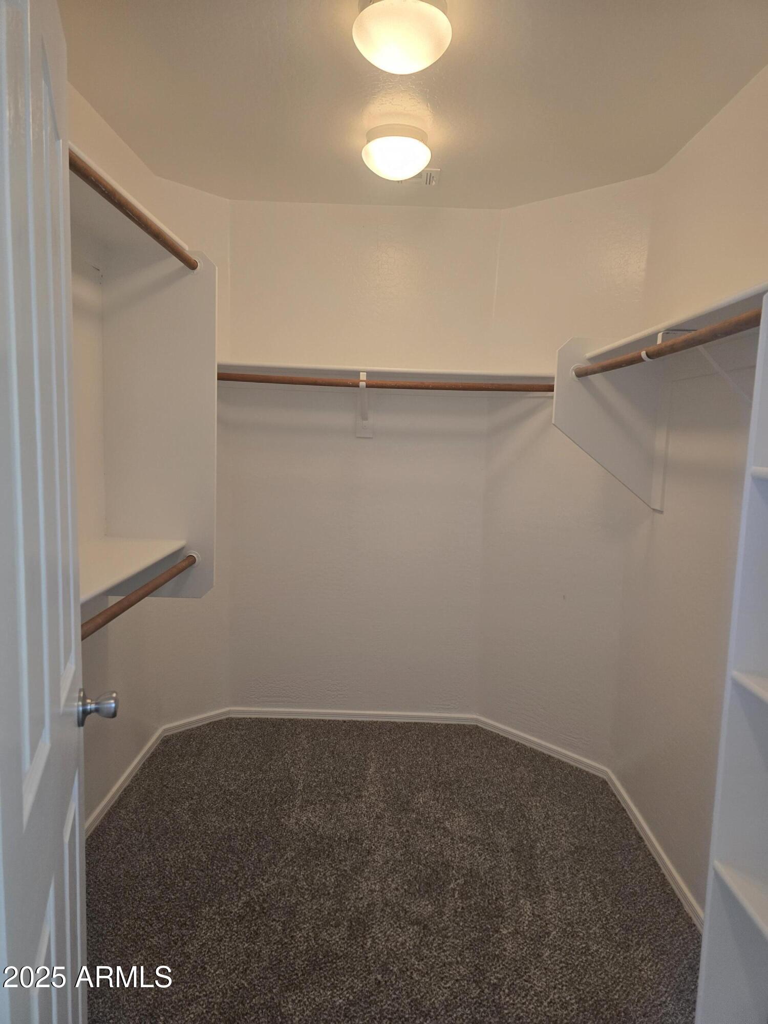 2644 East Megan Street Gilbert, AZ 85295 - Photo 9 of 21 a view of small space