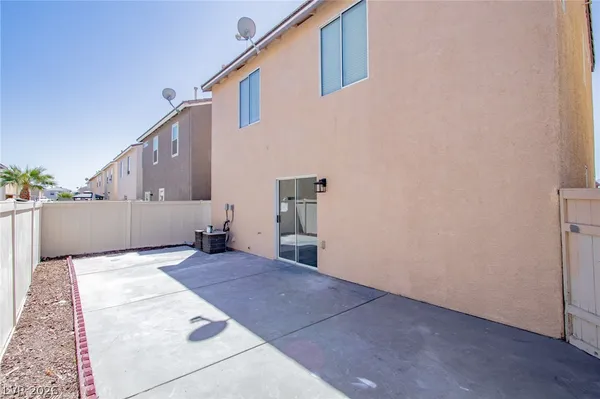 $1,700 | 2108 Sandy Lane, Las Vegas, NV 89115