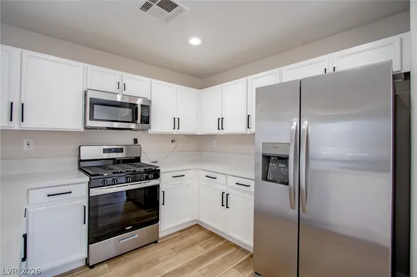 $1,700 | 2108 Sandy Lane, Las Vegas, NV 89115