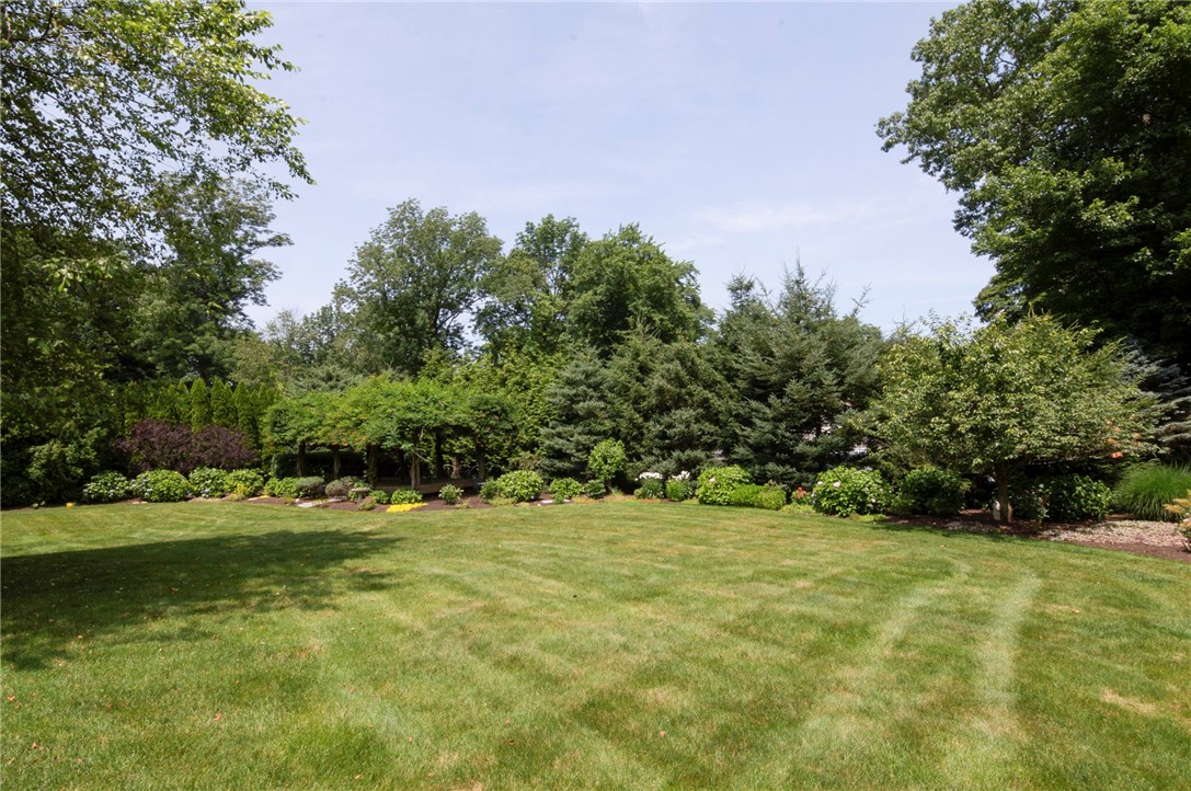 193 Crestwood Road Warwick, RI 02886 - Photo 30 of 40